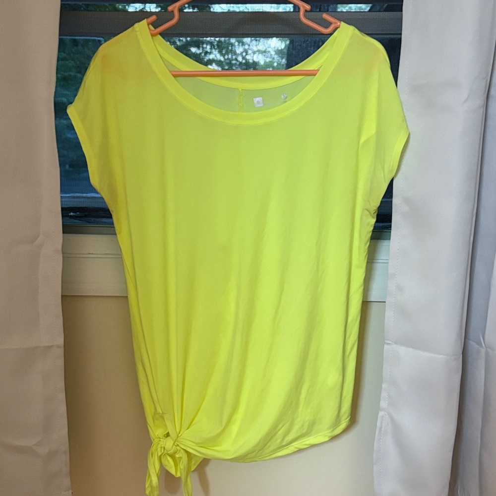 Xersion Neon Yellow Women's Top